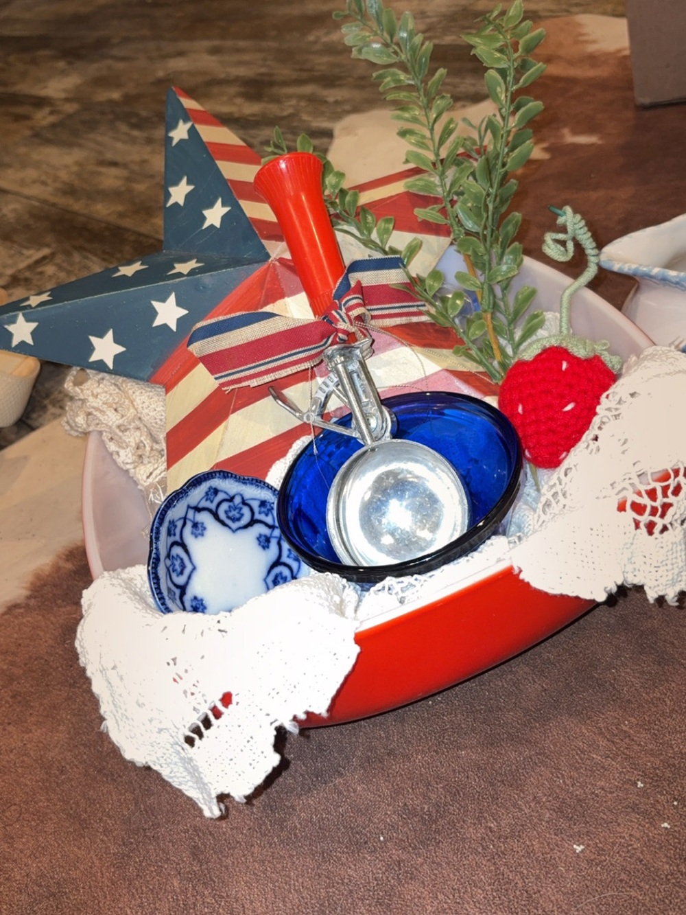 ❤️🤍💙 Vintage Patriotic Pyrex Vignette ❤️🤍💙